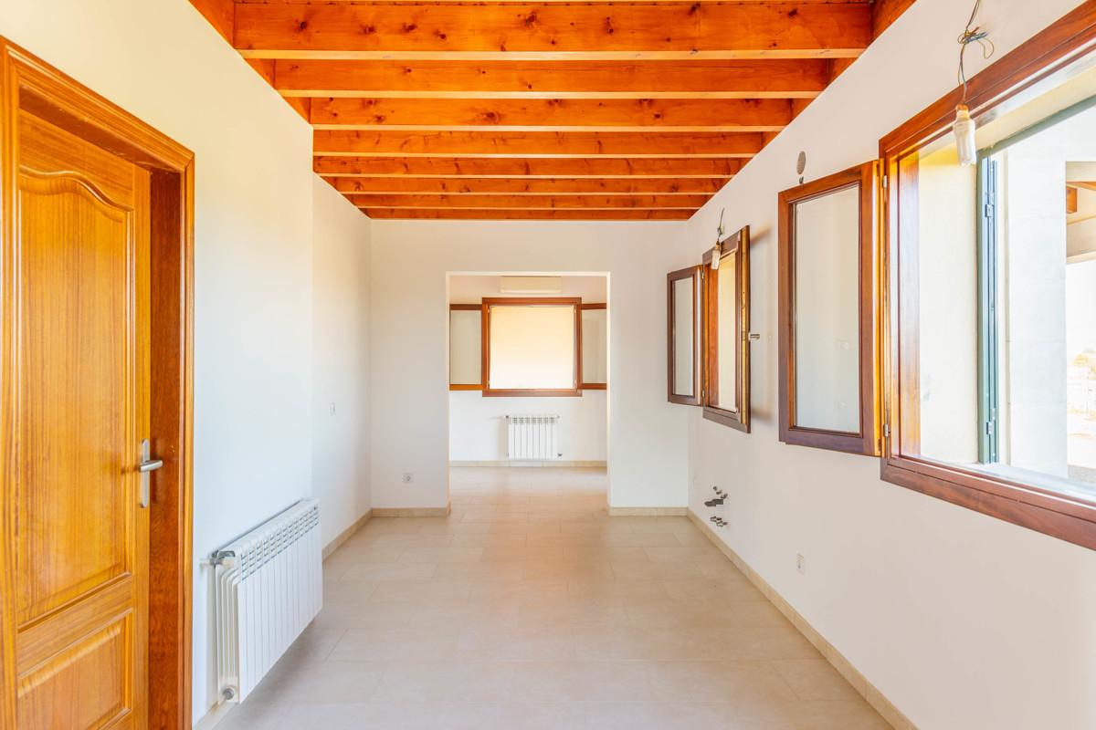 SI_10003_09_balcony.jpg