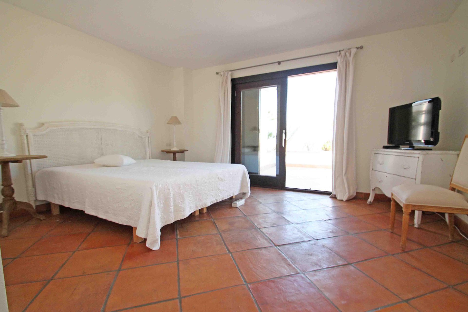 005-Villa-in-Son-Vida-chalet-en-Son-Vida-scaled.jpg