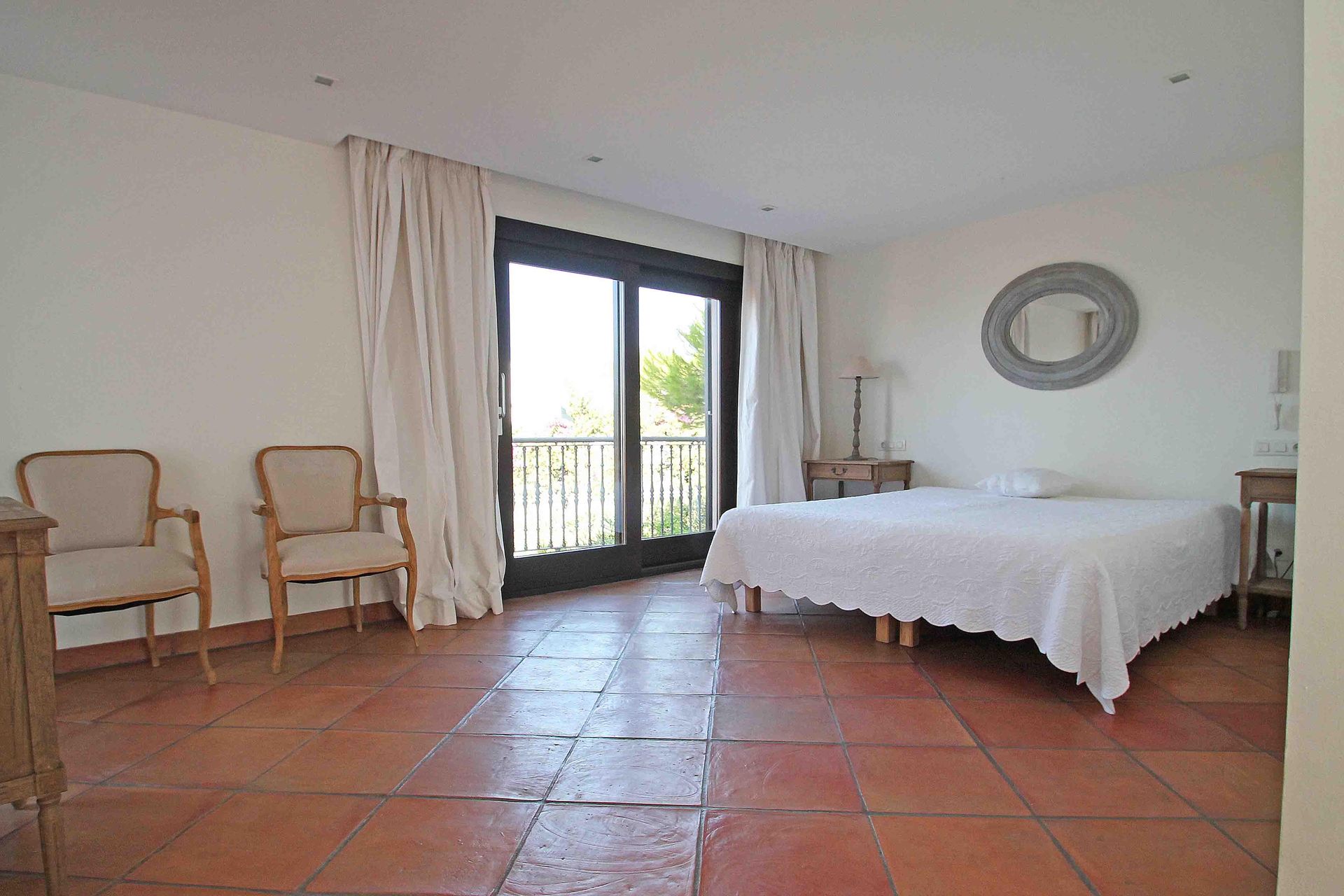 5-Herrenhaus-in-Genova-manor-house-in-Genova-Casa-señorial-en-Genvoa.jpg