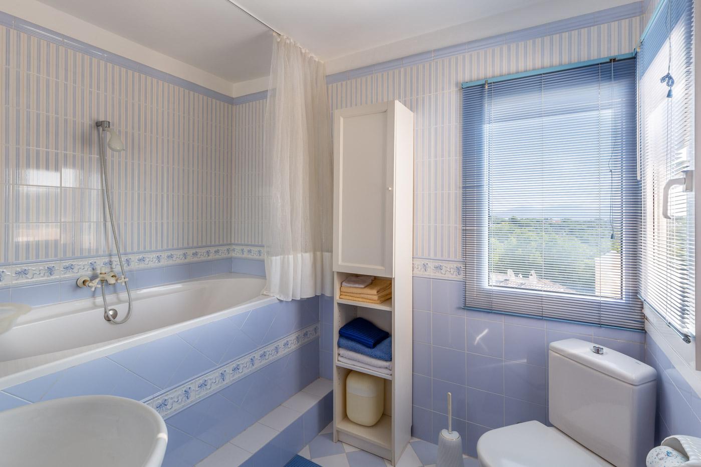 07-apartment-paseo-maritimo-mallorca-kaufen-buy-apartment-paseo-.jpg