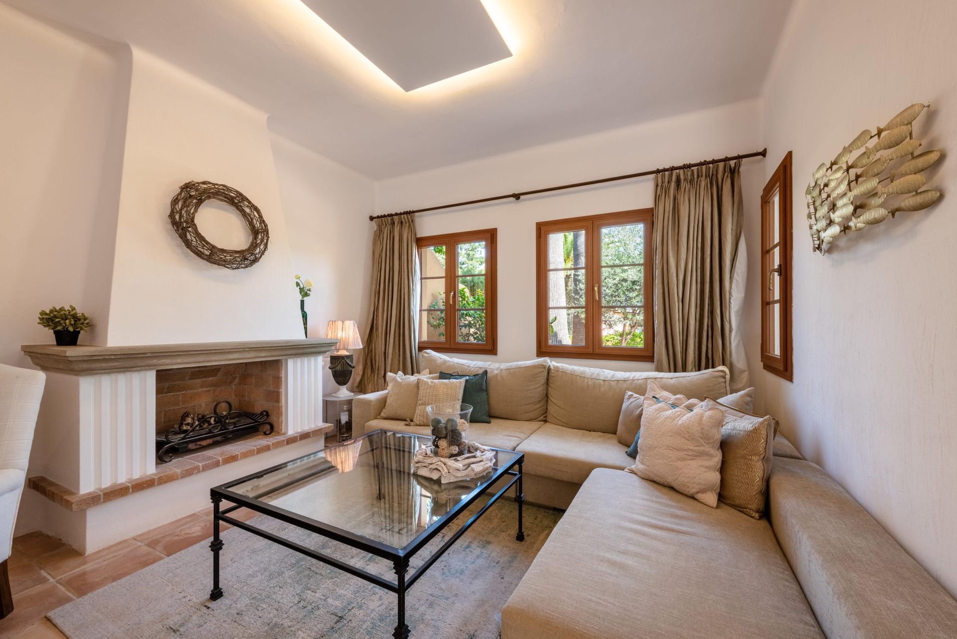 5-VILLA-IN-SANTA-PONSA-CHALET-EN-SANTA-PONSA.jpg