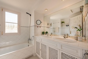 14-VILLA-IN-SANTA-PONSA-CHALET-EN-SANTA-PONSA.jpg