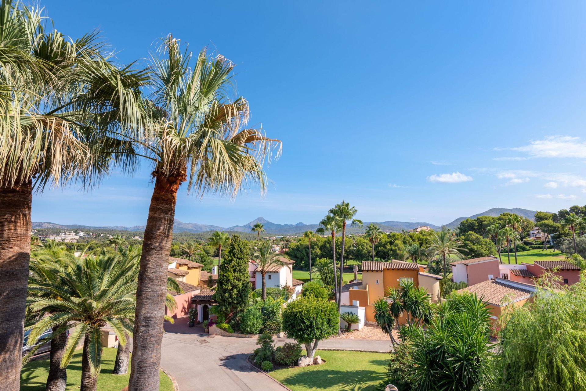 13-VILLA-IN-SANTA-PONSA-CHALET-EN-SANTA-PONSA.jpg