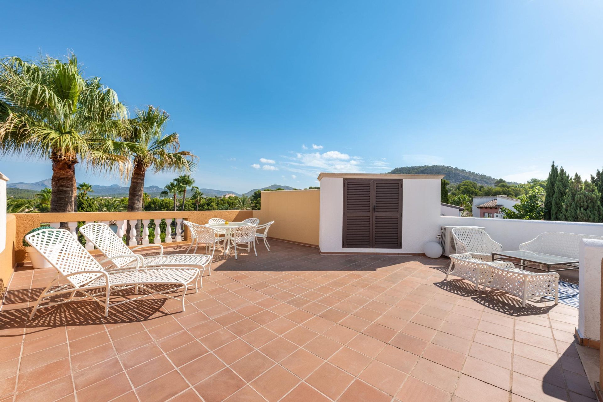 3-VILLA-IN-SANTA-PONSA-CHALET-EN-SANTA-PONSA.jpg