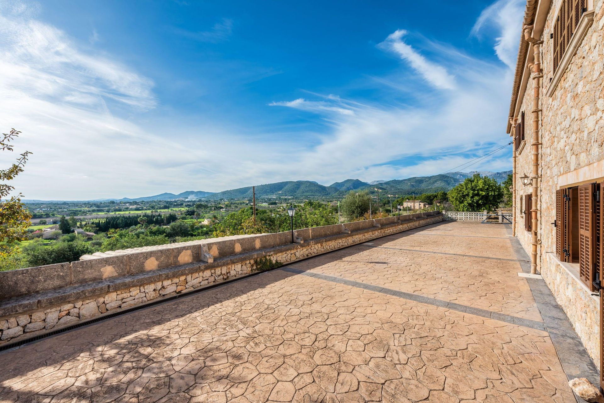 14-luxus-villa-son-vida-kaufen-buy-luxury-villa-son-vida-palma-comprar-chalet-en-son-vida-scaled.jpg