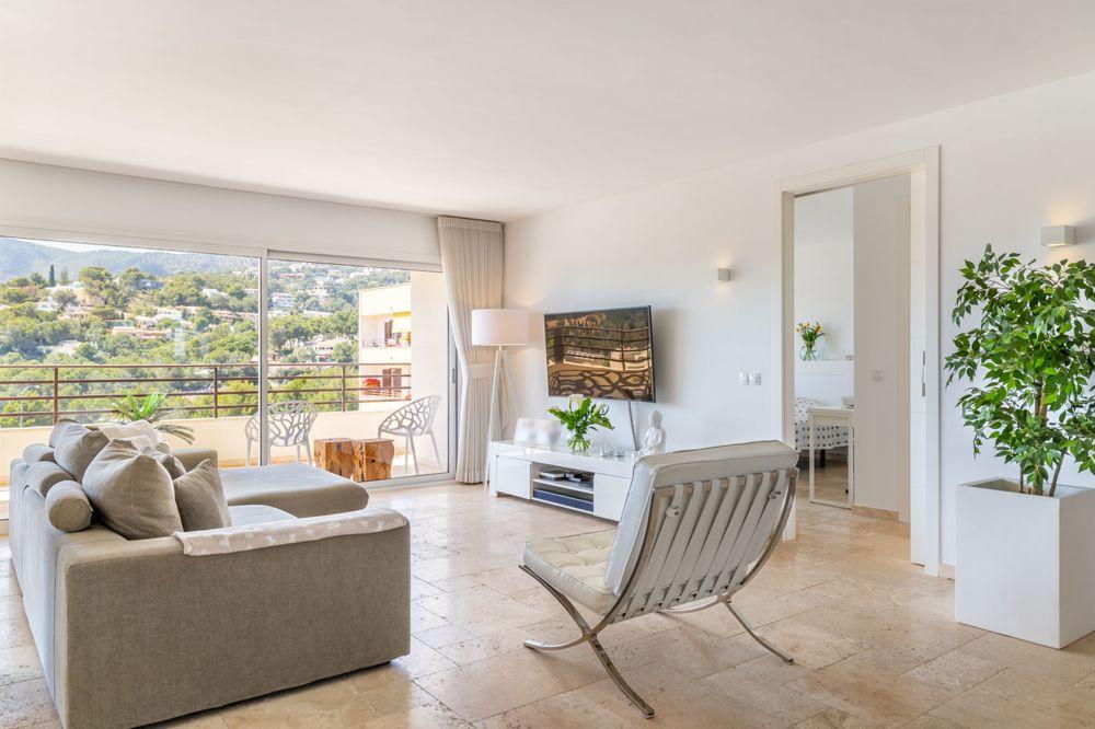 0022-luxus-reihenhaus-in-santa-ponsa-mit-meerblick-luxury-town-house-in-santa-ponsa-with-sea-views-casa-adosada-con-vistas-al-mar-en-santa-ponsa (1).jpg