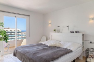 003-luxus-reihenhaus-in-santa-ponsa-mit-meerblick-luxury-town-house-in-santa-ponsa-with-sea-views-casa-adosada-con-vistas-al-mar-en-santa-ponsa.jpg