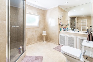 Mallorca_villa_Andratx_Sale_sell_Bathroom-2 (1).jpg