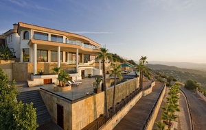 Mallorca_Villa_buy_sell_sale_kaufen_Son Vida_1.jpeg