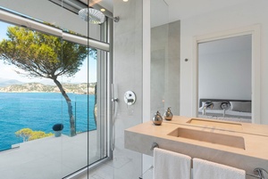Mallorca_villa_forsale_seaview_santaponsa_11.jpeg