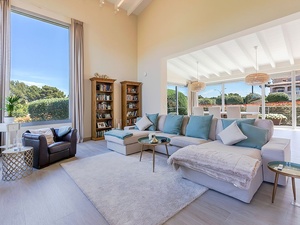 Mallorca_villa_sale_santa_ponsa_4.jpg