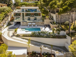 Mallorca-villa-seaview-sale-santa-ponsa-02.jpg