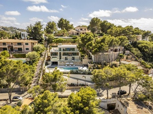 Mallorca-villa-seaview-sale-santa-ponsa-04.jpg