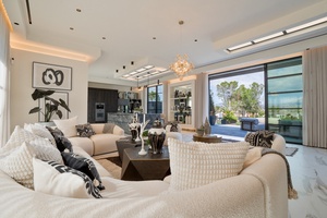 Mallorca_villa_modern_sale_santa_ponsa_11.jpg