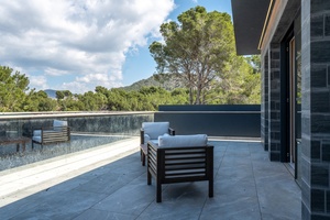 Mallorca_villa_modern_sale_santa_ponsa_29.jpg
