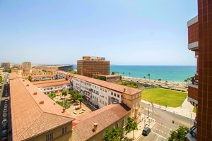 Modern sea view apartment with terrace in Palma City Beach