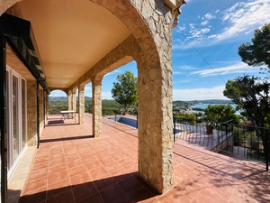 Mallorca investment property - villa for sale with sea views in Paguera