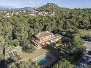 Mallorca Mediterranean House for Sale in Santa Ponsa