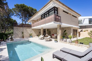 Mallorca Villa close to the Beach for Sale in Santa Ponsa