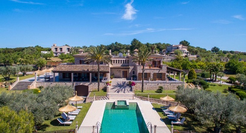 Impressing mansion in Ariany with touristic licence