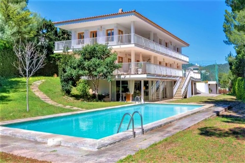 Просторная вилла в Son Vida