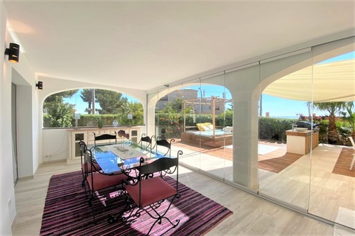 Современная квартира на первом этаже в Cala Vinyes