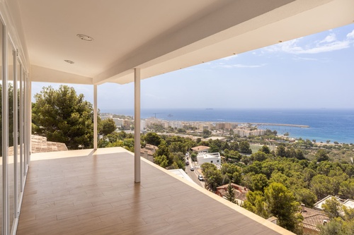 Modern villa for sale with sea views in Costa d'en Blanes