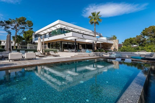 Modern Mallorca Villa for Sale Close to the Golf Course in Santa Ponsa