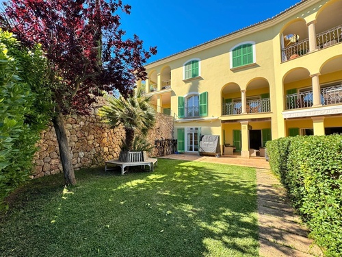 Spacious Garden Apartment for sale in Bendinat