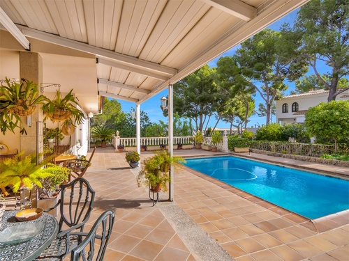 Mediterranean Villa for Sale in luxury Area of Cas Catala